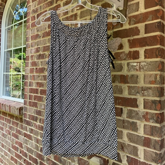 LOFT Tops - Loft Women’s Sleeveless Blouse, Petite Medium